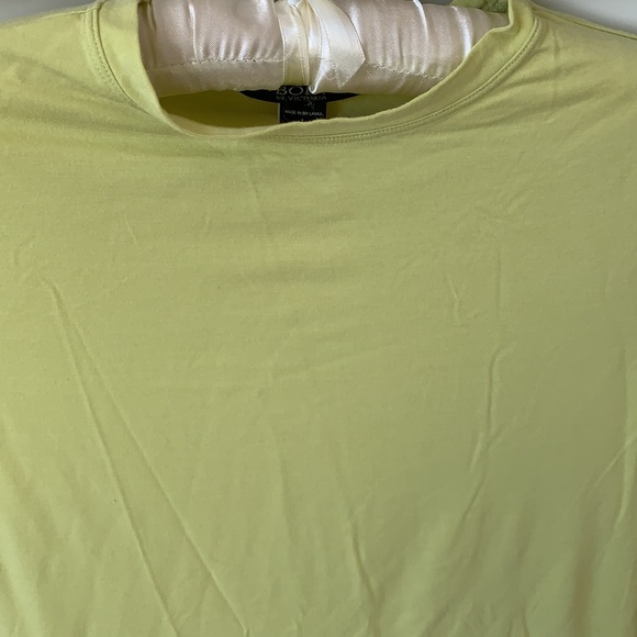 Victoria Secret stretchy green top - Picture 2 of 4